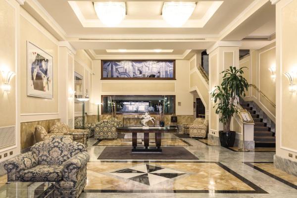 Отель Doria Grand Hotel