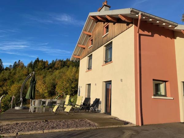Gîtes de lAlise, Gérardmer, Забронировать  Отели Жерарме с парковкой, Парковка