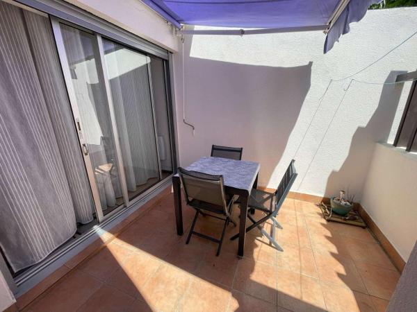 Villa confortable 2 pièces proche plage, calme, parking privé - FR-1-328-283, Забронировать  Отели Камарг с парковкой, Парковка