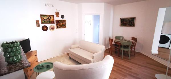 La Maison Trente, Забронировать  Отели Шо с парковкой, Парковка