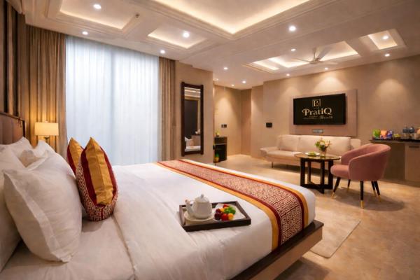 The PratiQ Luxe - Paschim Vihar, Забронировать  Нью-Дели Национальный столичный округ Дели