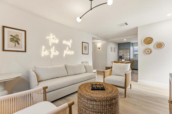 Jefferson Avenue Suites, Забронировать  Отели Майами-Бич с парковкой, Парковка