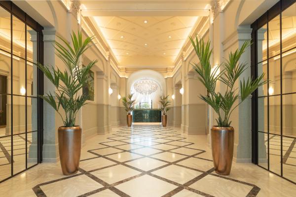 EST Hotel Palais Chotek NEW OPENING, Забронировать  Вена Австрия