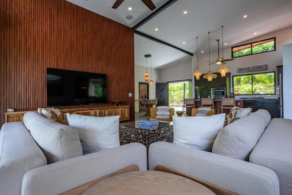 Villa Ballena-luxury Ocean view, Забронировать  Увита Пунтаренас