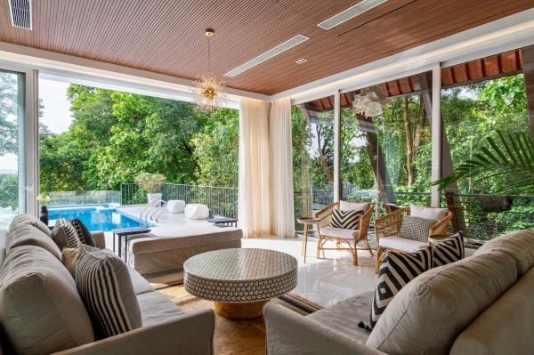 Luxury 4BHK Villa with Infinity Pool & Hill Views, Забронировать  Marna Северный Гоа