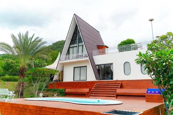 Honey Queen Resort, Забронировать  Отели Ban Tha Manao с парковкой, Парковка