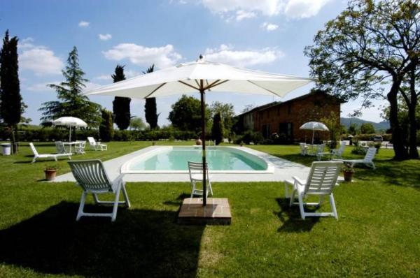 Agriturismo Casa Elisa, Забронировать  Отели Val di Chiana с бассейном, Бассейн
