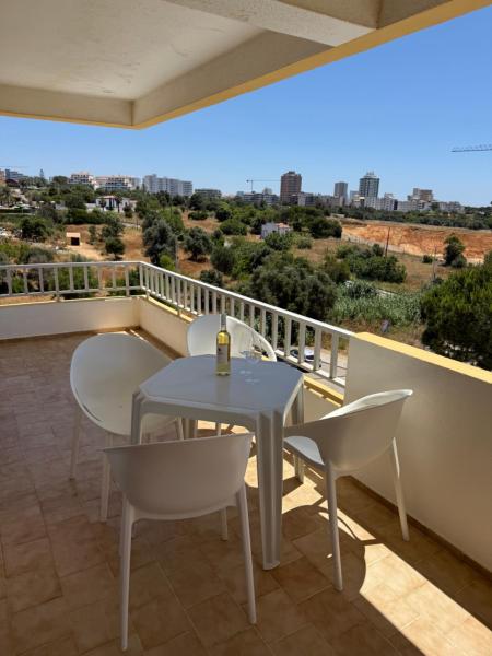 Praia do Vau-Apartamentos Mar Azul, Забронировать  Bicas Ribatejo