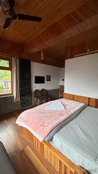 Sukoon Villa Wooden Home Stay, Забронировать  Джамб штат Махараштра