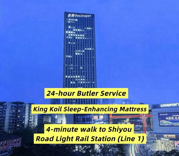 Chongqing Qingyue Hotel Direct access to Metro Line 1 & Line 2 right outside the hotel Located in Longhu Shidai Tianjie commercial area Open to international travelers Free laundry & drying facilities Free high-speed WiFi Free local sightseeing advice, Забронировать  Бизнес-отели Юйчжун, 4* 5*
