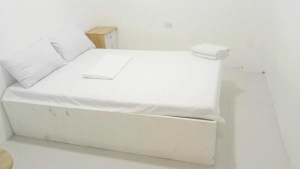 RR WIN Lodging House - Santa Fe Bantayan Island, Забронировать  Paso de la Patria Висайские острова