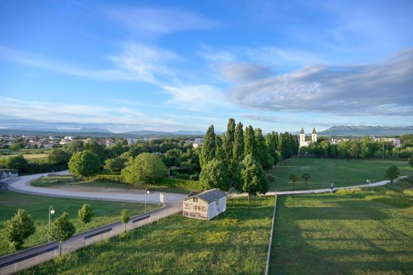 Hotel 81, Забронировать  Меджугорье Федерация Боснии и Герцеговины