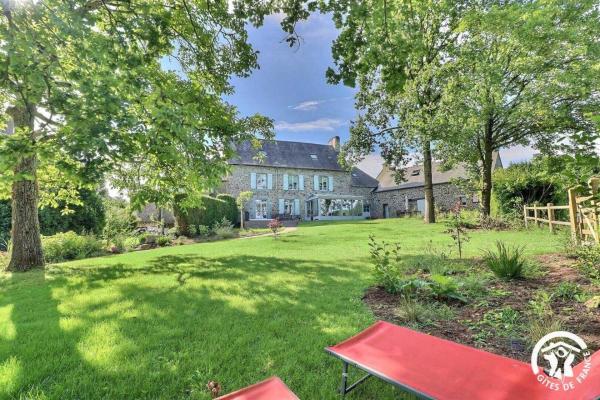 Le Jardin de Quercus B&B, 预订  巴祖热拉佩鲁斯 Ille-et-Vilaine