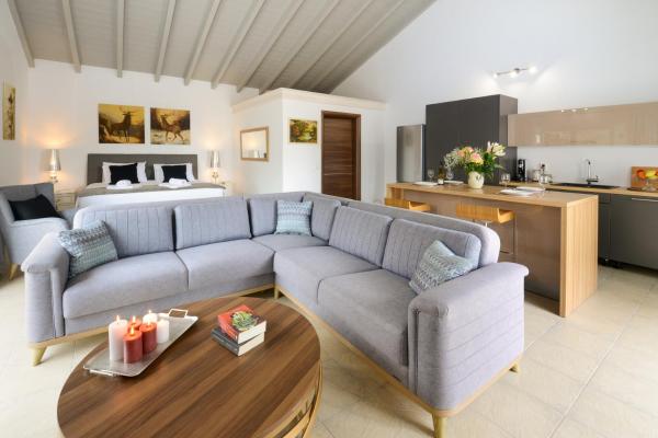 Kalokairia Residence