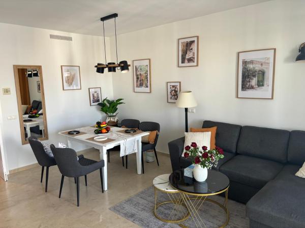 Oasis Cala Alta New Apartment 120qm free parking, pool, 2 bath, 3bdr, Wi-Fi, air-condit