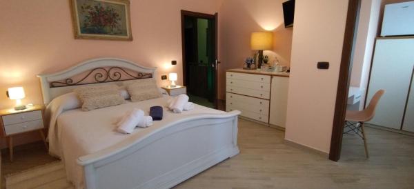 La Tana del Riccio Bed & Breakfast, Забронировать  Вигарано-Майнарда 