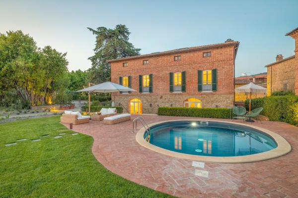 Villa Oliveto, Забронировать  Отели Siena Area с бассейном, Бассейн