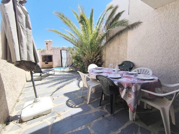 190 CAP DAGDE, Villa mitoyenne avec jardinet et parking, Забронировать  Отели Кап-д'Агд с парковкой, Парковка
