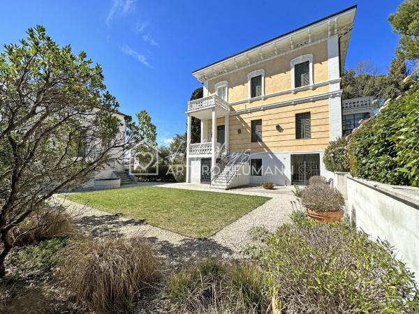 205 - Villa Fernanda - Elegante bilocale in villa depoca in centro a Numana - SPIAGGIA e NAVETTA WHITE BEACH CLUB OMAGGIO dal lun al ven FINO AL 02-08, Забронировать  Сироло 