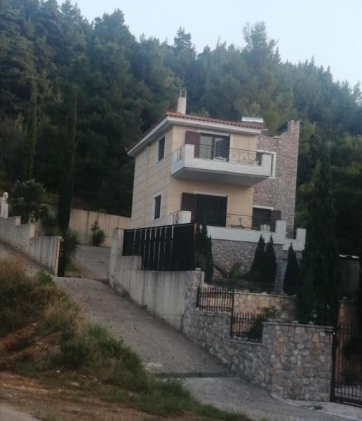 Villa Hera, Забронировать  Sarakínikon Центральная Эллада