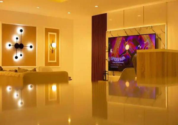 Atelier Lux Homes- High End Service Apartments with Amazing Designs, Забронировать Апартаменты/квартира Отели Ибадана с парковкой, Парковка