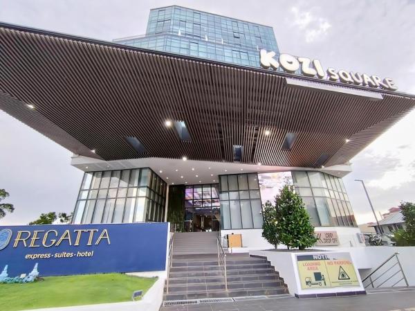 Jeff & Ricky Homestay93- Kozi Square, Забронировать  Отели Кучинг с бассейном, рядом с Sarawak Musuem, Бассейн