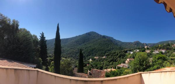 Villa overlooking the Esterel, private swimming pool, Забронировать  Отели Фрежюс с бассейном, Бассейн