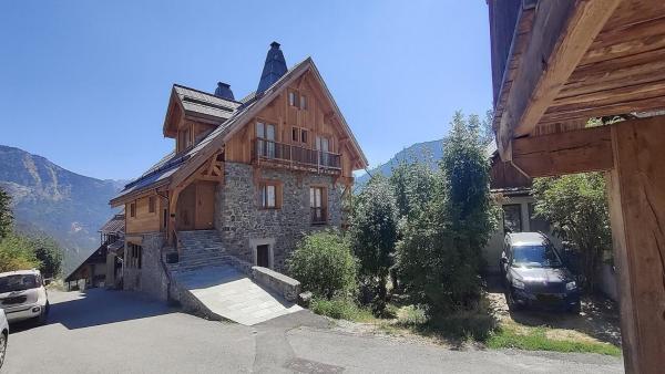 Résidence Maison - Superbe Maison de Village entièrement rénovée MAE-5594, Забронировать  Пюи-Сен-Венсан Ecrins National Park, рядом с Горнолыжный подъемник Крет де Бан