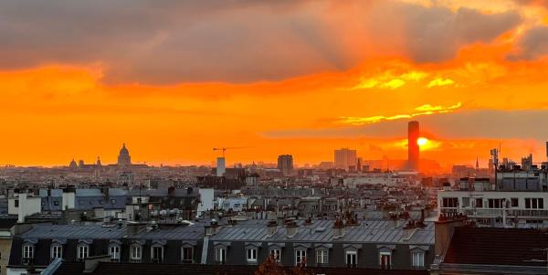 Rooms with fabulous view on Paris roofs, Забронировать  Париж Иль-де-Франс, рядом с Пармантье