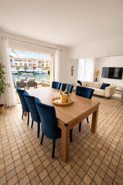 Grande Villa de 130 m2 avec SPA et amarrage privé 14x8M