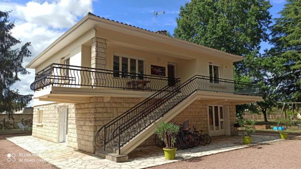 gîte de la Claveille, Забронировать  Отели Red Perigord с парковкой, Парковка