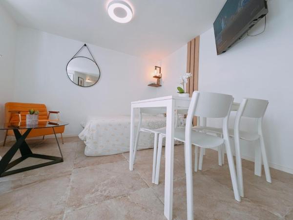 Cosy Appartement Hyper Centre-Ville, Забронировать  Кемпер 