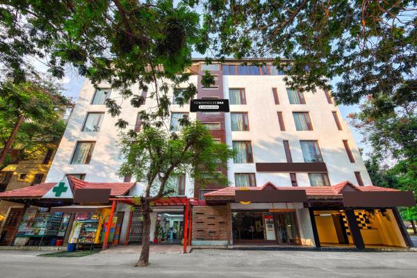 Super Townhouse OAK Hotels Banjara Hill Formerly Prime Stays, Забронировать  Отели Банджара-Хиллз 4 звезды, 4*