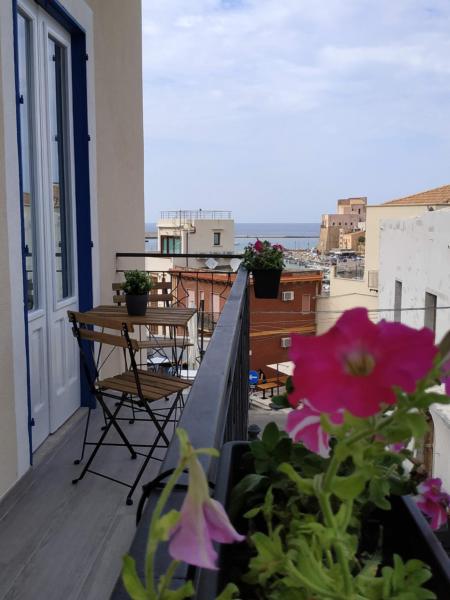 Marina Blu Rooms, Забронировать  Кастелламмаре-дель-Гольфо Сицилия