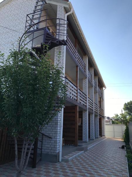 Mini-hotel Zefir, Забронировать  Отели Затока с парковкой, Парковка