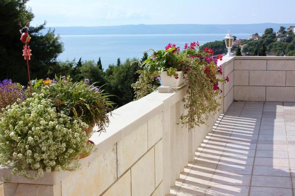 Apartments by the sea Sumartin, Brac - 4803, Забронировать Апартаменты/квартира Сумартин Брач, рядом с Частный Пляж «Лакшери Вила Палаццо Ди Маре»