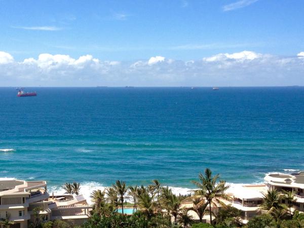 Sea La Vie Umhlanga - Main Beach Access by WhereToGo