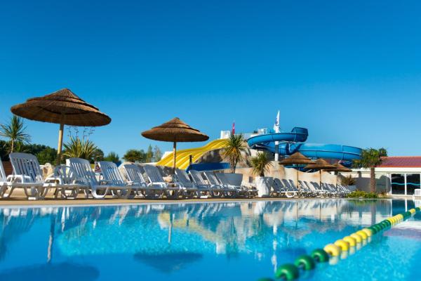 Camping Officiel Siblu Les Charmettes, Забронировать  Отели Côte de Beauté 4 звезды, 4*