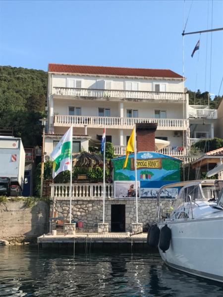 Sea House Mljet, Забронировать  Отели Полаче 3 звезды, 3*