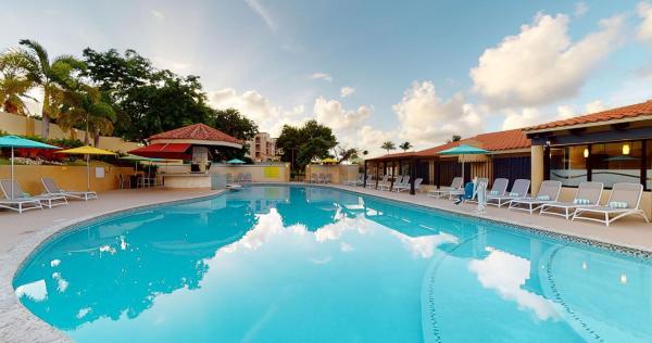 Park Royal Club Cala, Забронировать  Отели Умакао с парковкой, Парковка