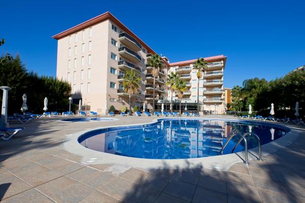 Rentalmar Pineda Suites, Забронировать  Отели Tarragonès с парковкой, Парковка