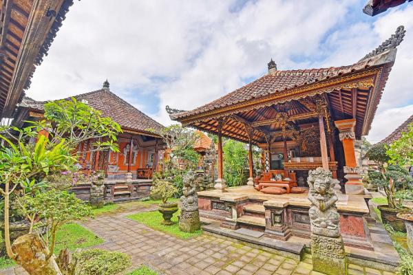 Collection O 91479 Indah Home Stay