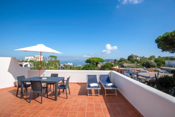 La Baia Blu - Ischia, Забронировать  Отели Искья-Порто с парковкой, Парковка
