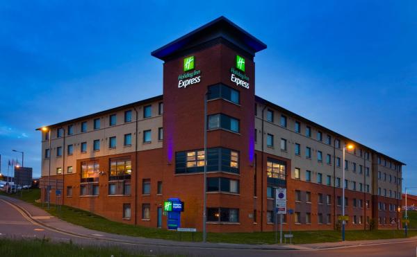 Holiday Inn Express London Luton Airport by IHG