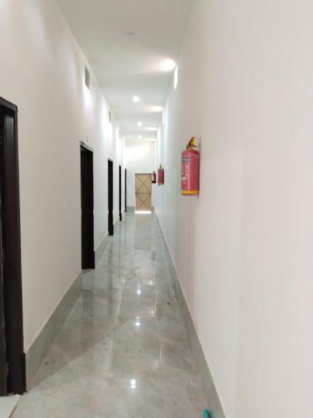 Starview Guest House Homestay, Забронировать  Dhanaura штат Уттар-Прадеш