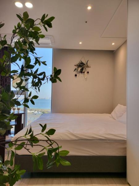 Ocean View Hotel near Incheon Airport, Забронировать  Chagyak-to Южная Корея