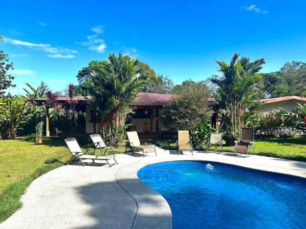 Cantarrana Countryside Villa with private pool, Забронировать  Bijagual Алахуэла
