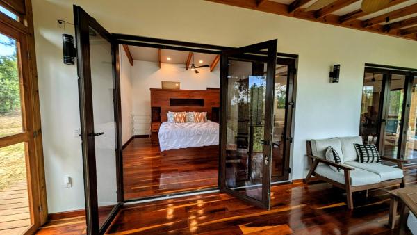 Elevated Off Grid Villa • Private Pool • waterfall
