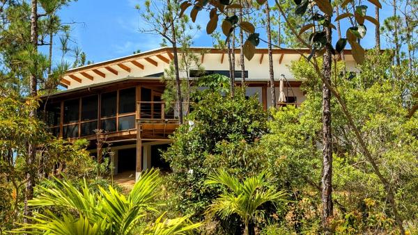 Elevated Off Grid Villa • Private Pool • waterfall