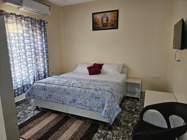 Tushar Guest House, Забронировать  Kālū Chak Джамму и Кашмир